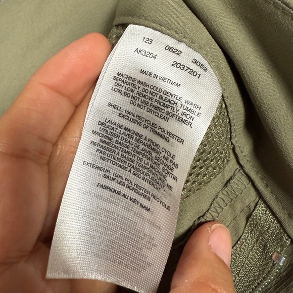 New Columbia Womens Sz 8 Shorts Court Utility Hiking Outdoors Adjustable Hem - Picture 9 of 12